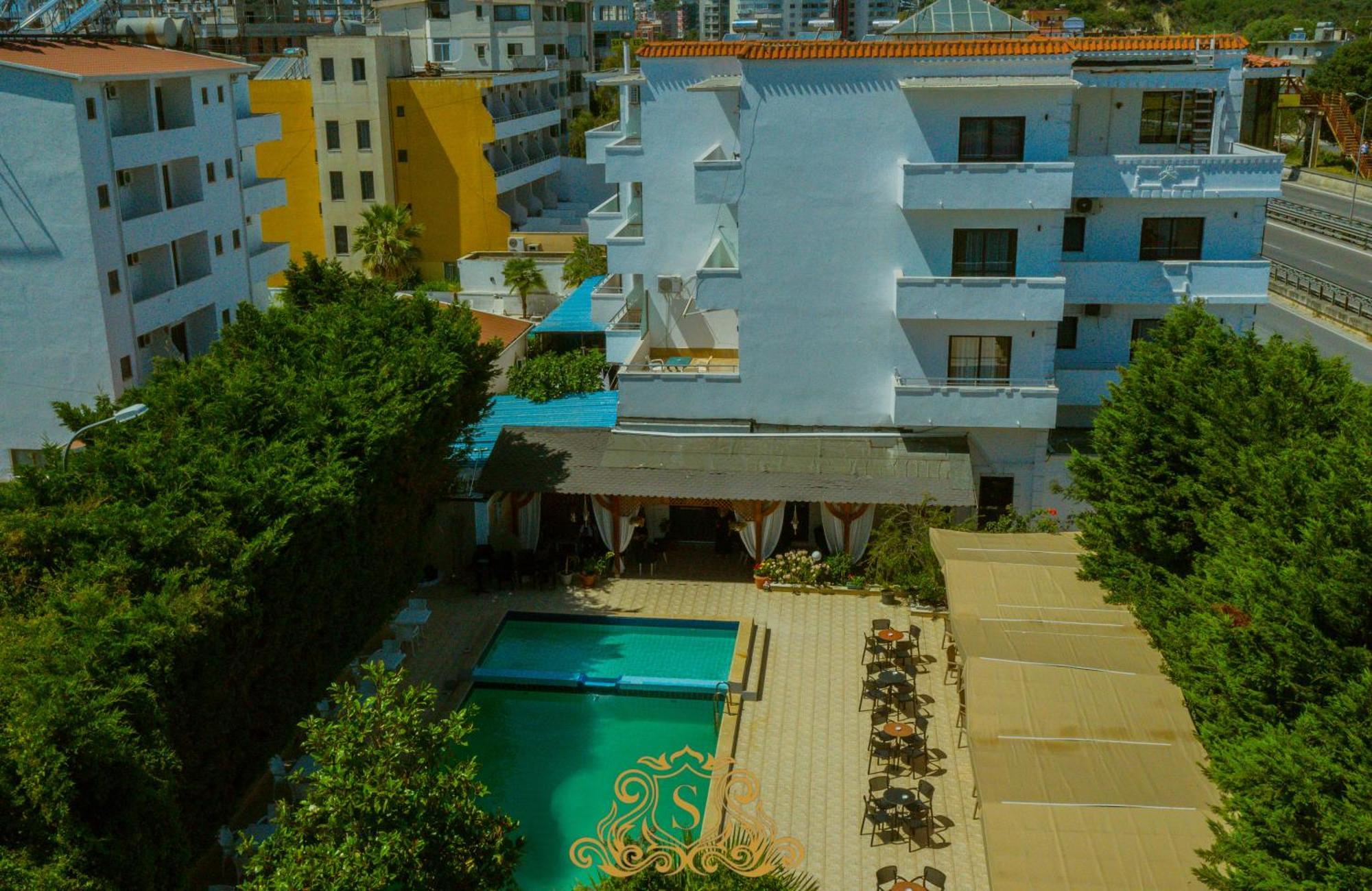 Hotel Sorrente Golem  Buitenkant foto