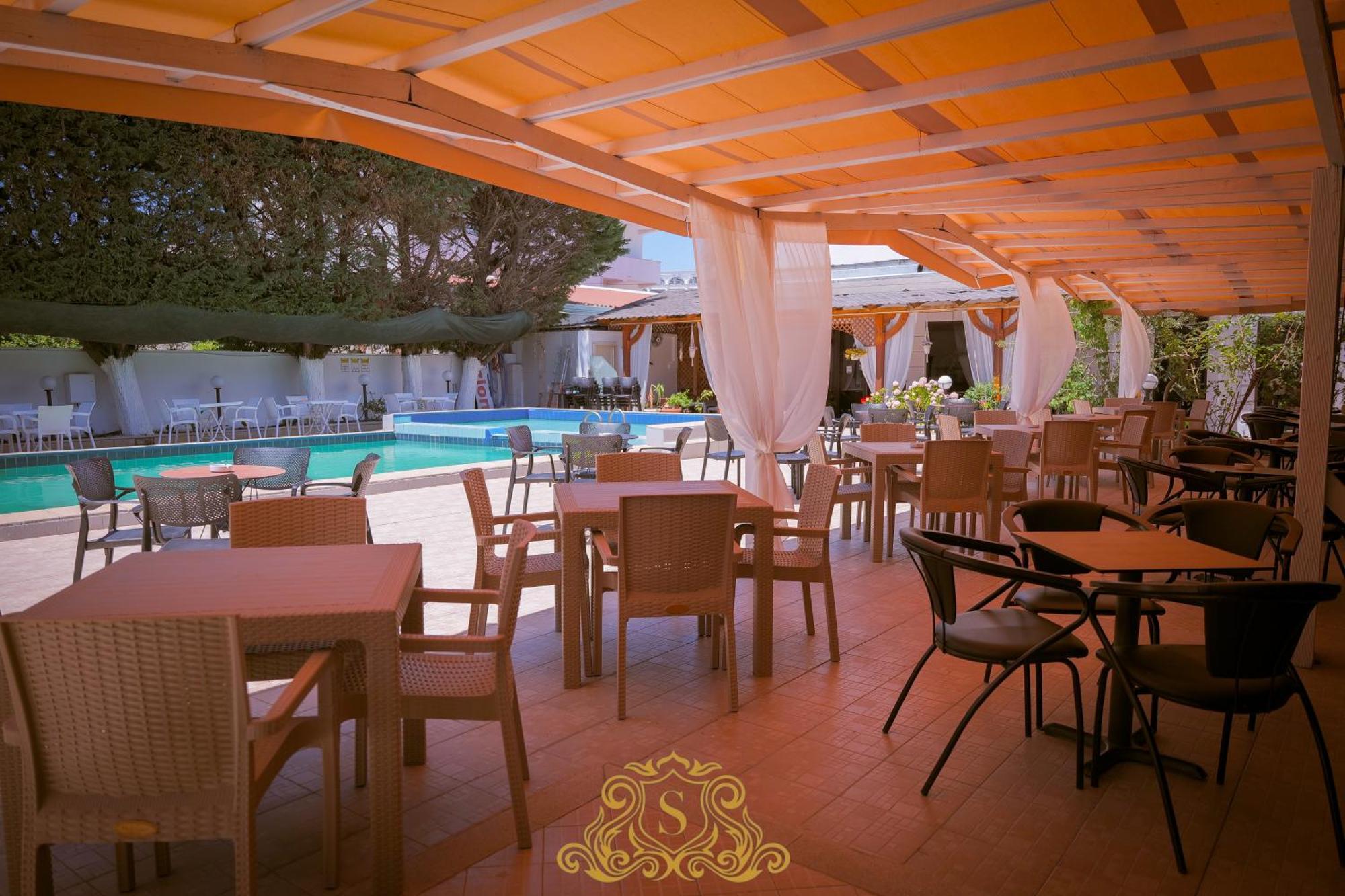 Hotel Sorrente Golem  Buitenkant foto