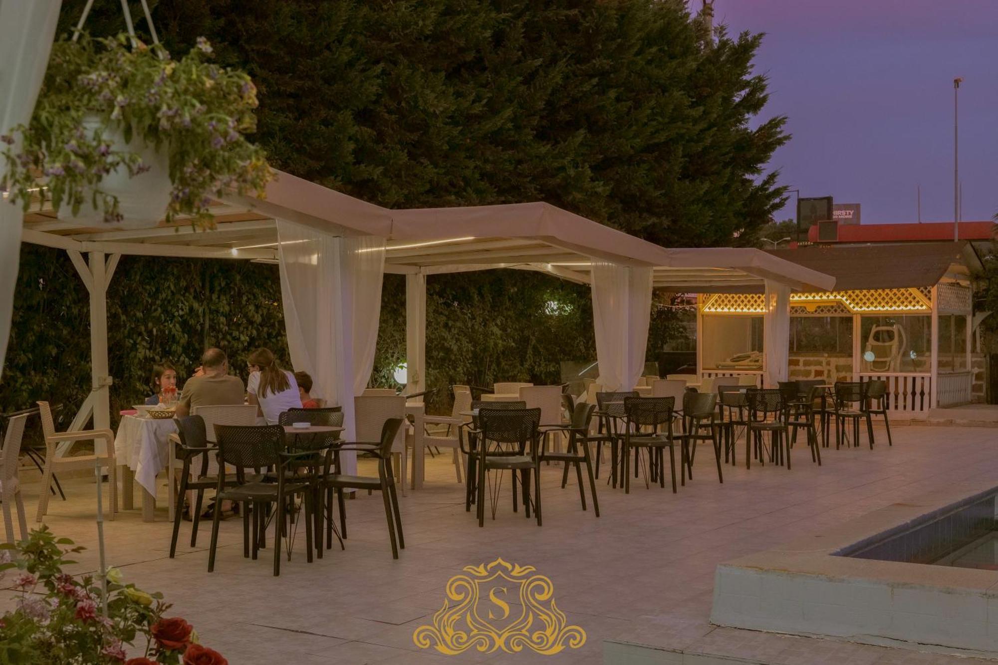 Hotel Sorrente Golem  Buitenkant foto