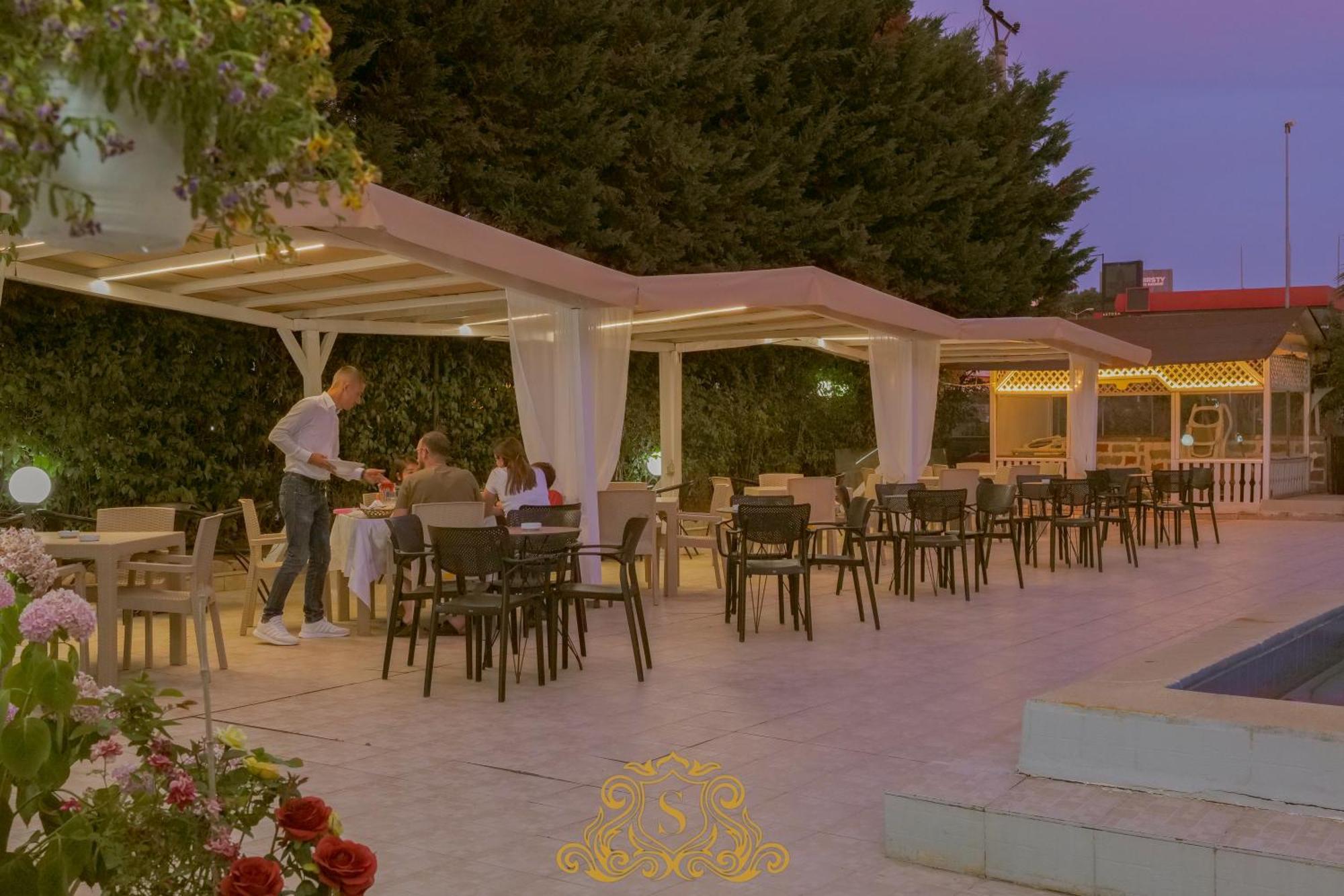 Hotel Sorrente Golem  Buitenkant foto