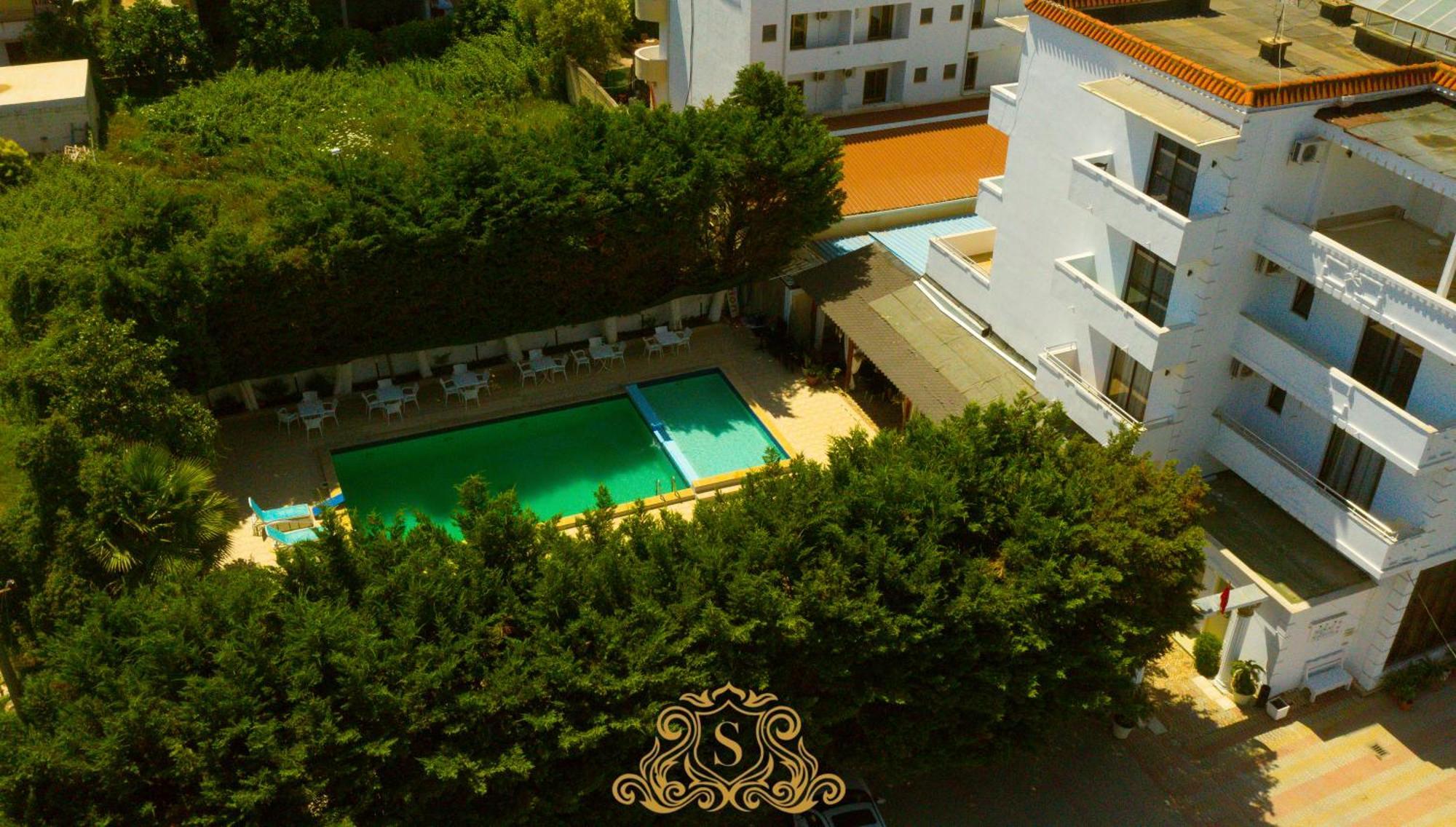 Hotel Sorrente Golem  Buitenkant foto