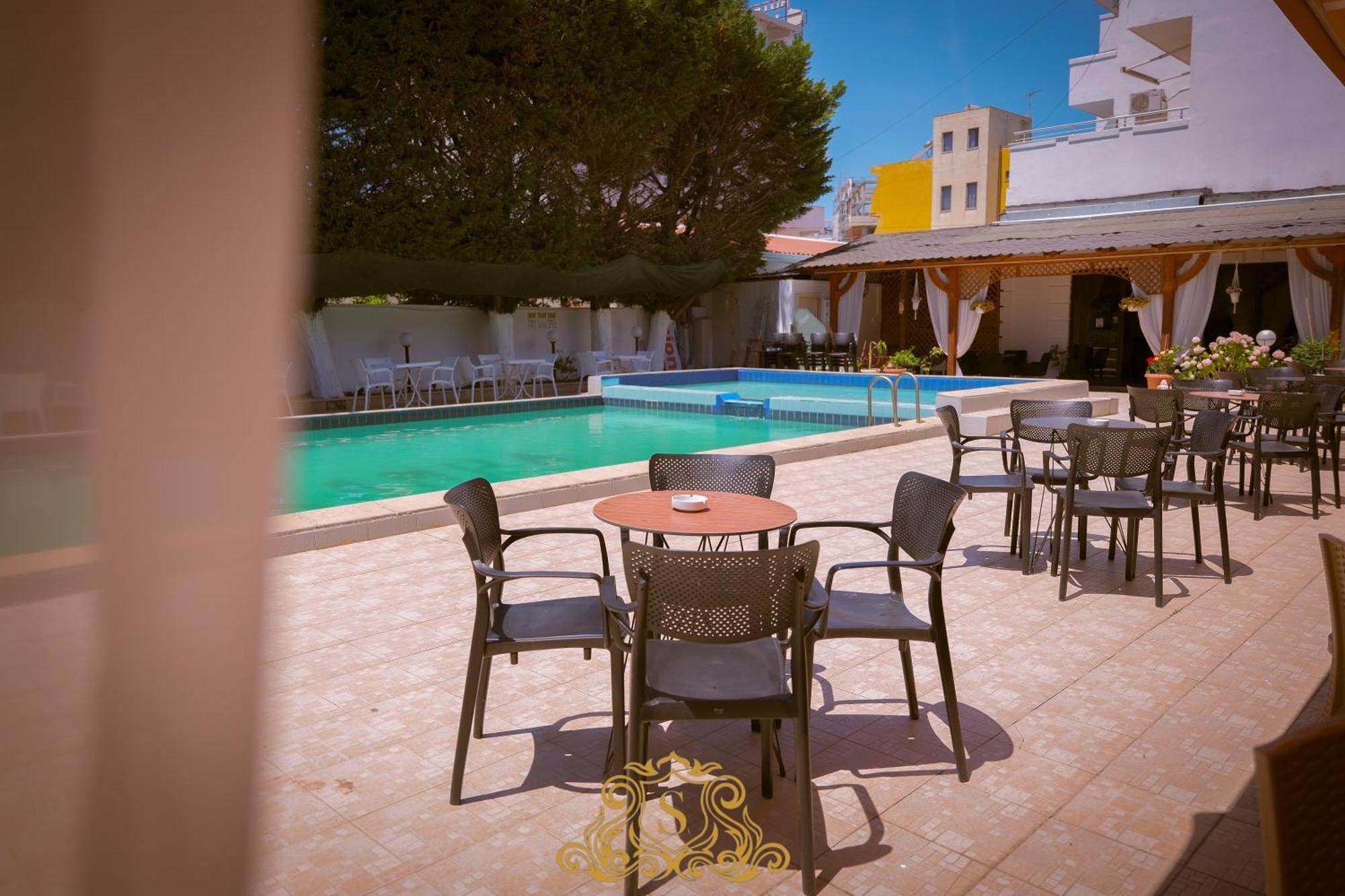 Hotel Sorrente Golem  Buitenkant foto