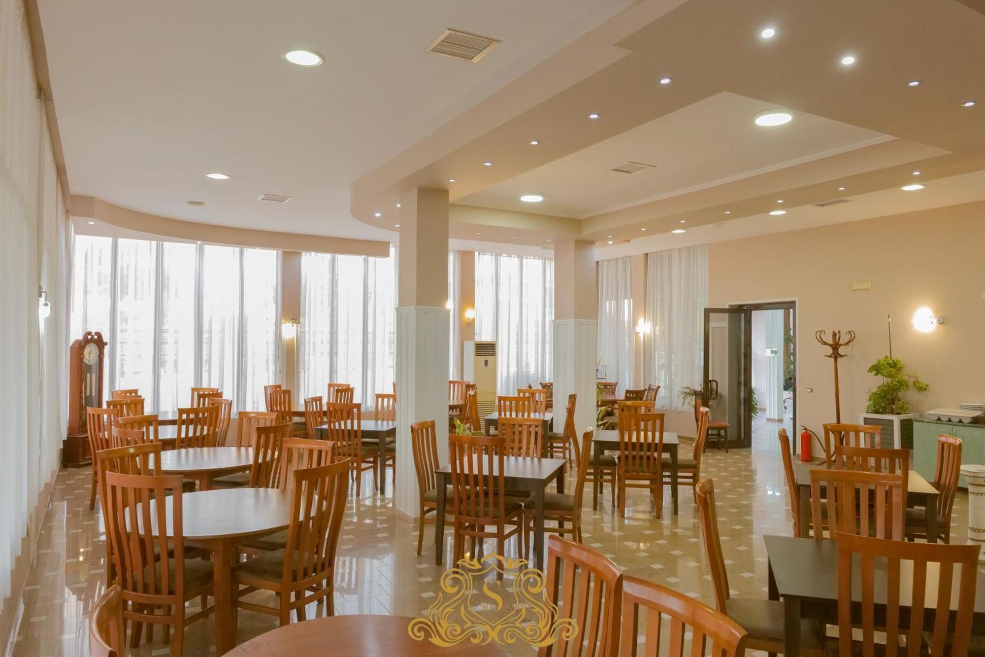 Hotel Sorrente Golem  Buitenkant foto